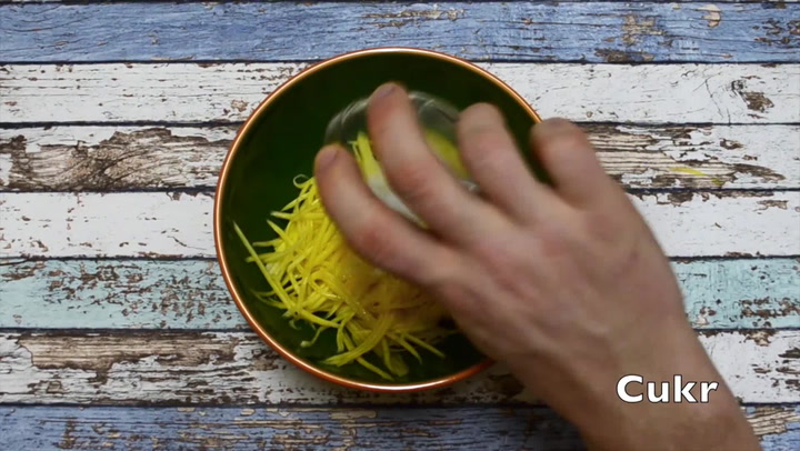 Milujete vietnamskou kuchyni? Udělejte si tenhle jednoduchý a výtečný salát podle tradiční receptury!