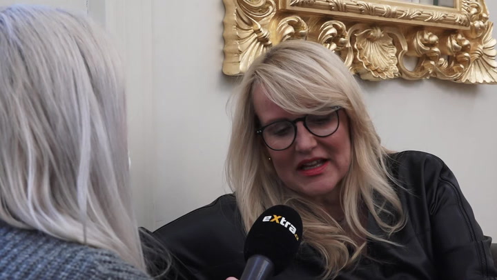 Vendula Pizingerová otevřeně o mateřství před padesátkou: Je to fuška, shořely mi hrnce