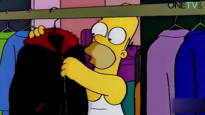 Co dělat s baculkou když mrzne a sněží? Tohle video baví internet