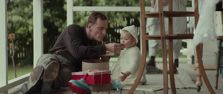 Michael Fassbender v novém filmu o útrapách strážce majáku! Podívejte se na trailer