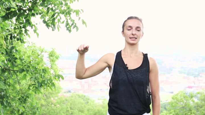 Chcete malý zadeček a štíhlá, pevná stehna skoro bez námahy? Vyzkoušejte nové cviky!