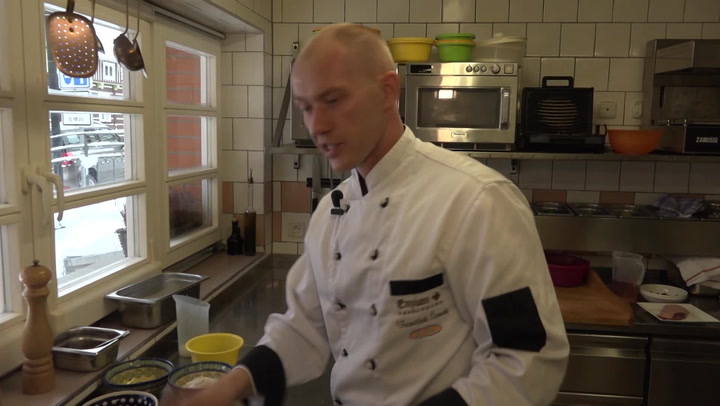 Na skok v Krkonoších: Upečte si s námi staročeský houbovec, nic lepšího jste nejedli!