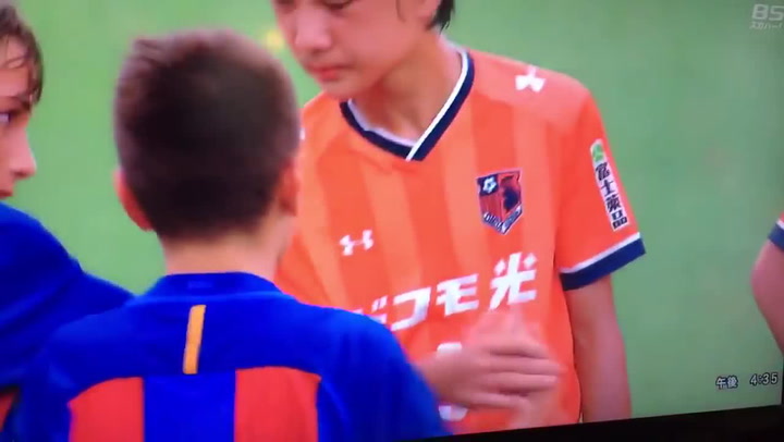 Tohle video dojalo celý svět svět. Malí fotbalisti utěšují svoje zdrcené protihráče
