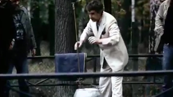 Jiří Menzel slaví osmdesátiny! Připomeňte si jeho nejslavnější filmové momenty