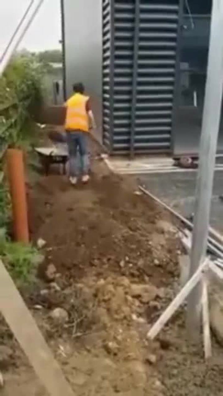 Tenhle pracovník je snem každého šéfa! Jeho tempo je vražedné a motivace obrovská