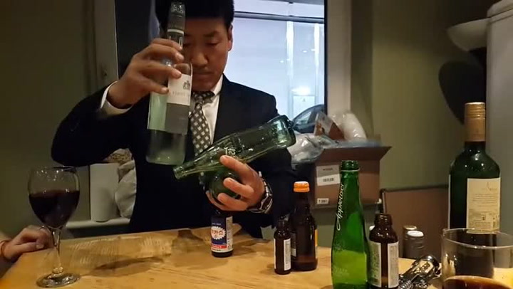 Tohle nepochopíte! Komik dokáže dostat do rovnováhy naprosto neuvěřitelné věci!