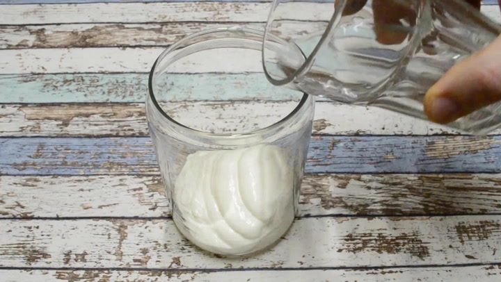 Tradiční nápoj ayran je skvělý ke kebabu nebo jen tak: Udělejte si ho doma za pár minut!