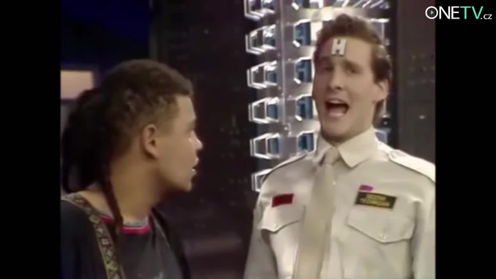 Rimmer z Červeného trpaslíka je prostě borec: Vybrali jsme jeho nejvtipnější scény! Co vy na ně?