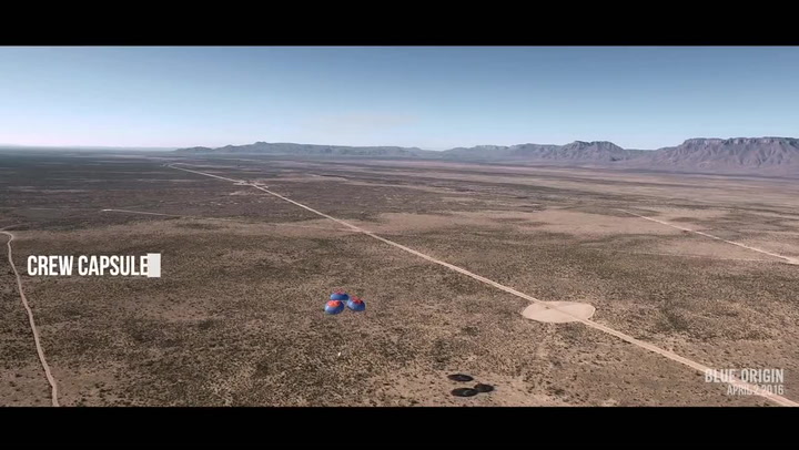 Neuvěřitelná podívaná! Takhle se na Zemi vrací raketa budoucnosti!