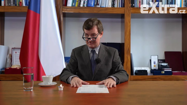 Čauky lidi 13. díl: Premiér o Arenbergerovi a vyměňování červených svetrů