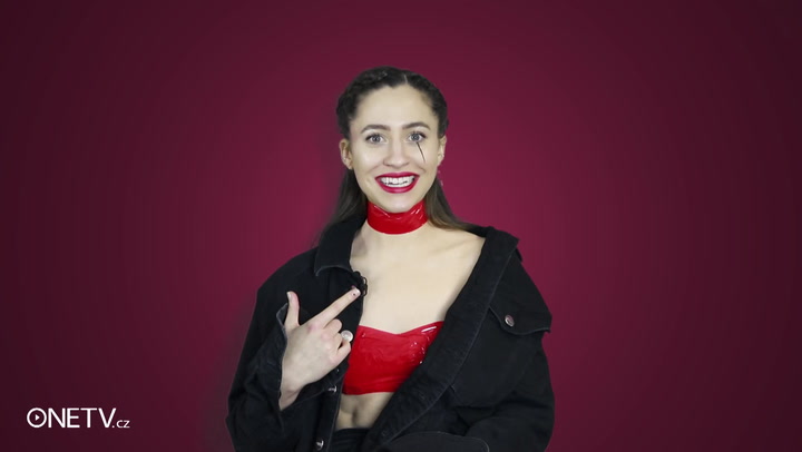Česká Miley Cyrus je neskutečný rebel: Říká si H_NA, má sexy tělo a nebojí se ho ukázat!