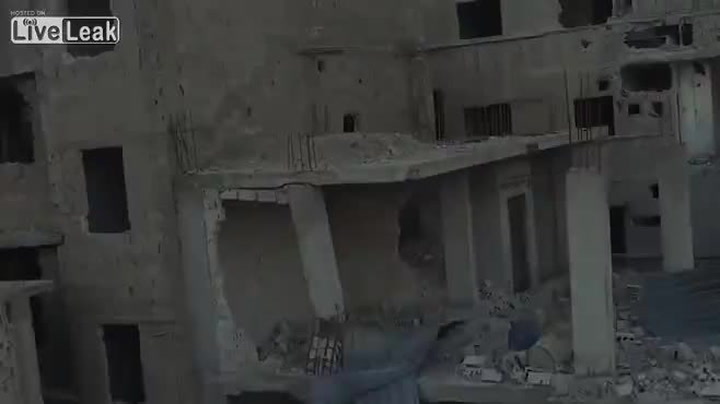 Dron natočil zkázu v Sýrii. Podívejte se na záběry zničeného Damašku