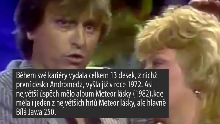 Malá rockerka s velkým hlasem. Zavzpomínejte s námi na Věru Špinarovou!