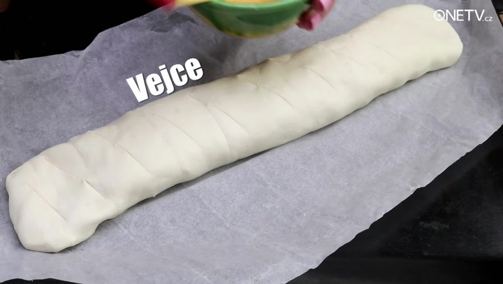 Snadno, rychle a chutně: Takový štrúdl jste ještě nejedli!