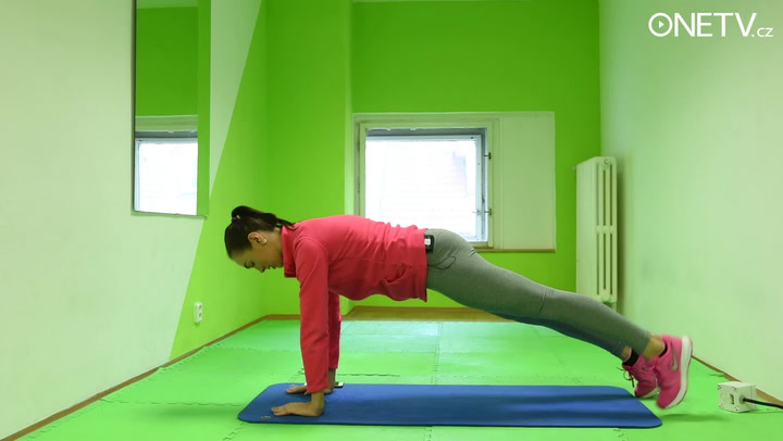 Toužíte po perfektně plochém břiše? Naučte se správně dělat PLANK!