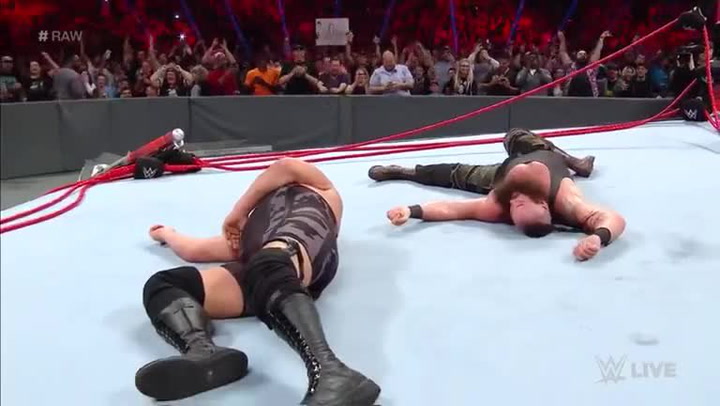 Trapné americké divadlo. Konci wrestlingového zápasu by neuvěřilo ani malé dítě