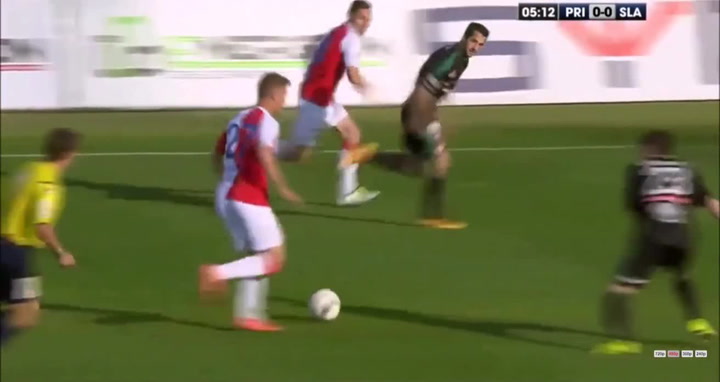 Svět se baví, čeští fanoušci zuří. Rozhodčí v první lize se opili tak, že nemohli stát