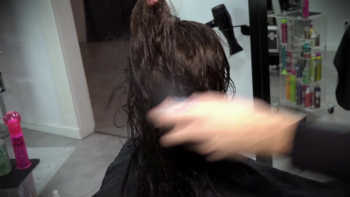 Žehlení vlasů je OUT: Jak jednoduše a šetrně narovnat svou hřívu?