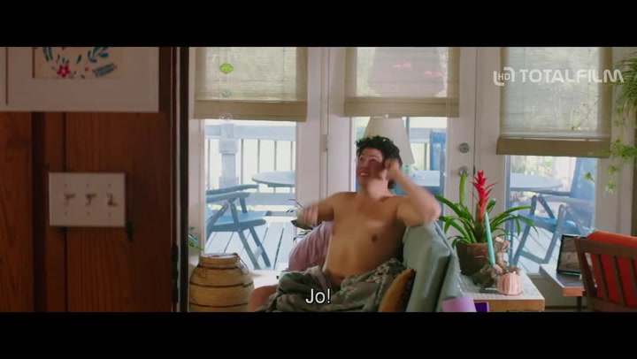 Pobřežní hlídka je zpět a sexy těly se jen hemží! Podívejte se na nový český trailer