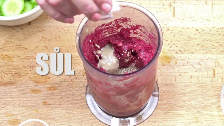 Tohle je nejlepší veganská pomazánka na světě a vy o ni prostě nesmíte přijít! Sledujte tenhle recept!