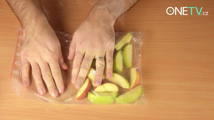 Už jste to viděli? Vakuování potravin podle Anežky a Jiříka je pecka!