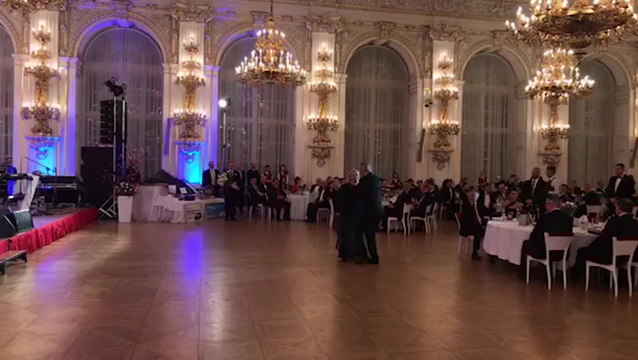 Reprezentační ples prezidenta ČR: Miloš Zeman si zatančil s první dámou