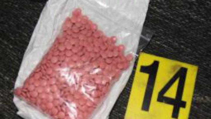 Svět děsí dvě nové smrtící drogy. Mladí lidé se sjíždějí sedativy pro slony!