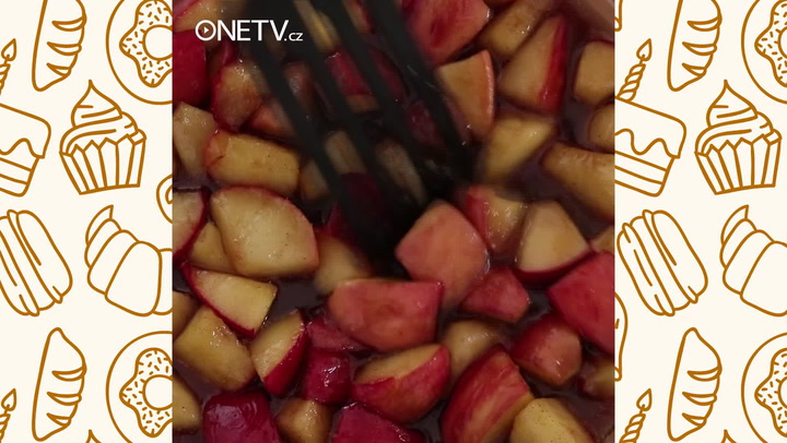 Jednodušší už to být nemůže: Obrácený jablečný koláč je lahůdka!