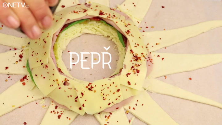 Tohle pečení vás bude bavit! Náš skvělý slaný závin zvládne každý