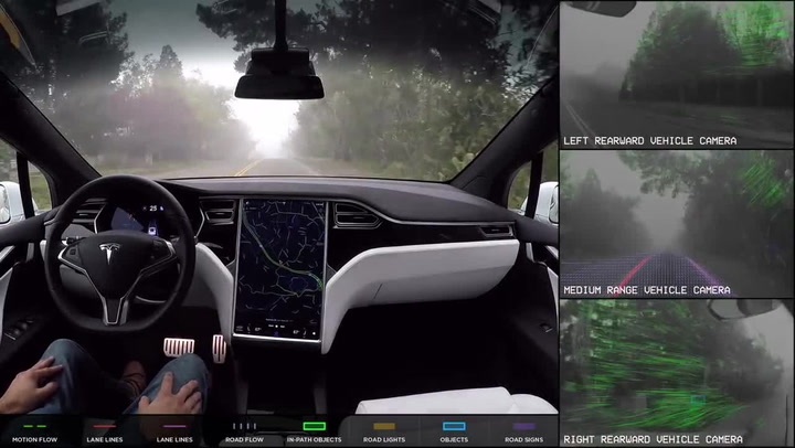 Jak vidí autopilot supermoderní Tesly svět kolem sebe? To budete koukat!