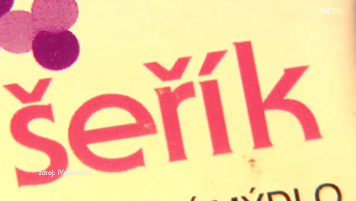Mýdlo s jelenem, šeřík, petralon a další: Jakou kosmetikou jsme se rozmazlovali za totáče?