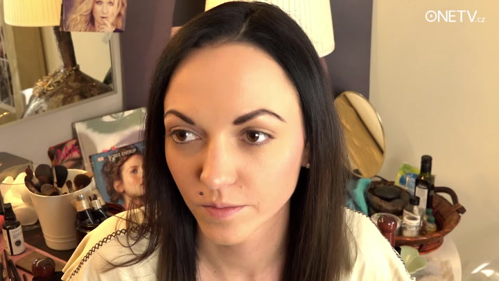 Jak se zbavit kruhů pod očima? Claudie Marčeková prozrazuje tajné triky celebrit!