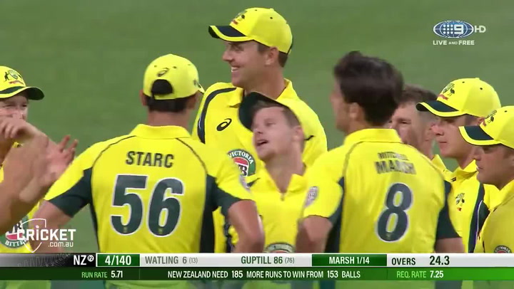 Neskutečný zákrok při kriketovém zápase! Tenhle hráč je rychlejší než superman!