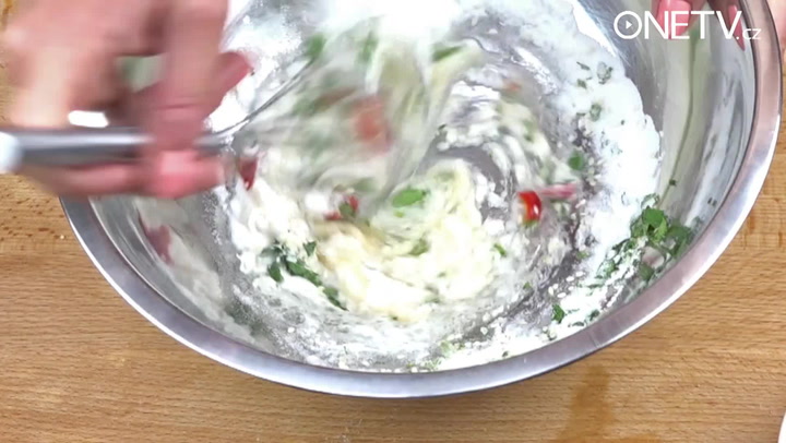 Kuře po thajsku je přesně to, co vaše tělo dneska potřebuje! Připravte si ho doma za pár minut!