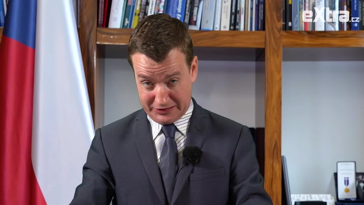 Čauky lidi: Premiér shrnuje události, které zahýbaly Českem. Bez cenzury