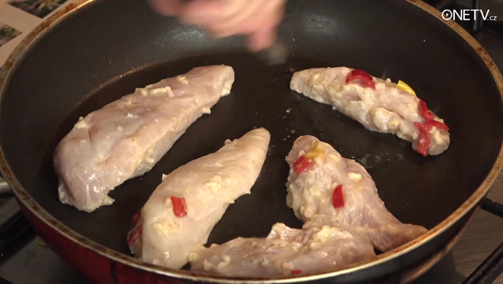 Salát pro masožrouty? No jasně! Tenhle recept musíte vyzkoušet!