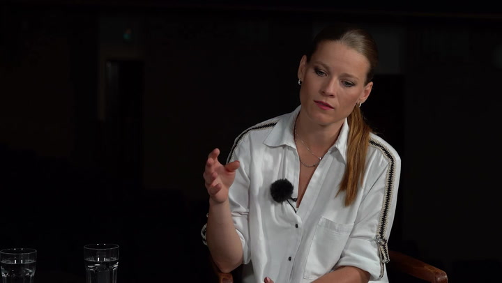 Extra Host Michaela Gemrotová: Chtěli, abych si zahrála starou opici