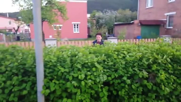 Nevinný vtípek 2 slovenských kluků se mohl skončit tragicky! Vylekali nic netušící sousedku k smrti!