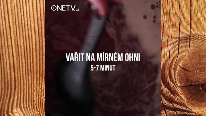 Vánoční punč podávaný v jablku: Příprava je jednoduchá, chuť vynikající!