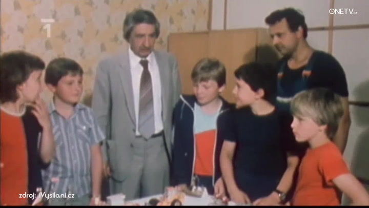 ABC, Dikobraz, Čtyřlístek a další: Co jste jako malí četli vy?