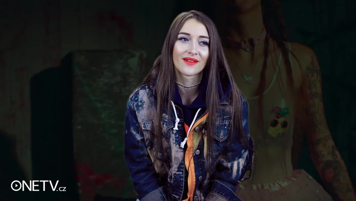 Takovou ji neznáte: Drsná sexy rapperka Sharlota nám ukázala svou druhou tvář!