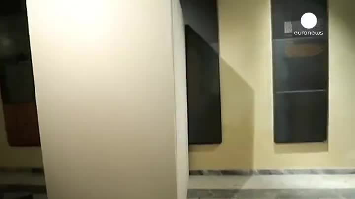Kvůli návštěvě muslimského politika dopadly sochy v muzeu takhle! Co se stalo?