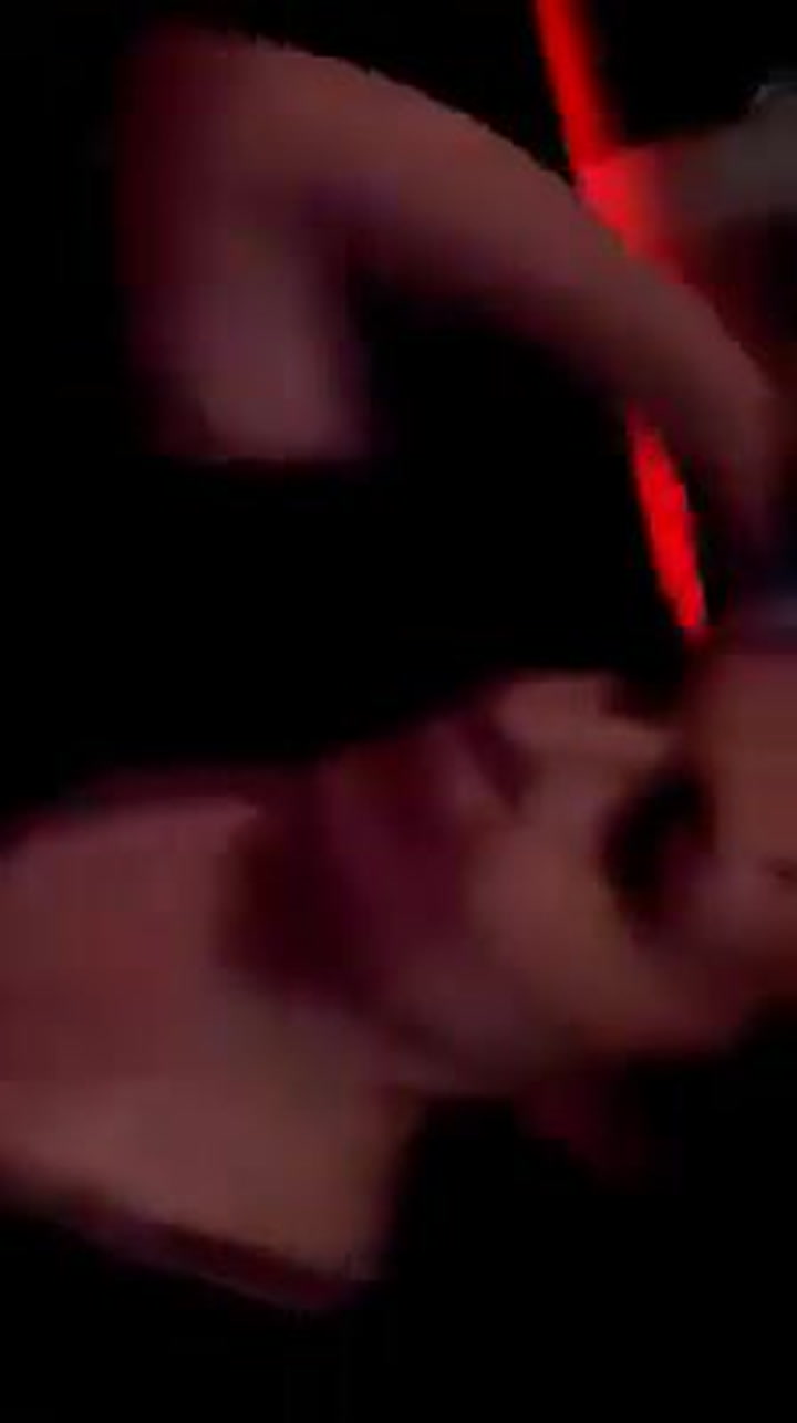 Video, které otřásá Brnem. Brněnský zastupitel se nechal bičovat v ukrajinském nočním podniku!