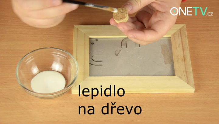 Tady je důvod, proč byste neměli vyhazovat korkové špunty! Sledujte tenhle parádní nápad!