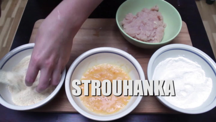 Udělejte si doma rychle a levně: Kuřecí nugetky lepší než z mekáče a hlavně z opravdového masa!