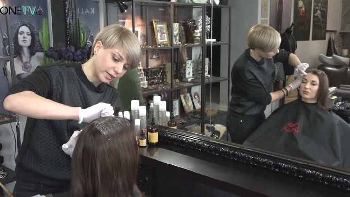 Jste studený nebo teplý typ brunetky? Kadeřnice celebrit vám vysvětlí jednou provždy, které odstíny hnědé se hodí právě pro VÁS!