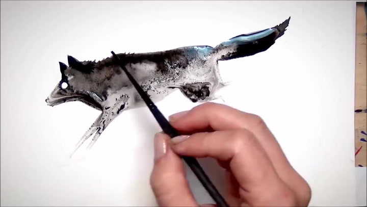 To je krása! Umělec tvoří úžasné obrazy nevídanou technikou!