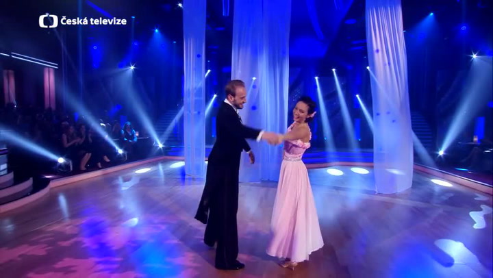 Veronika Arichteva ve StarDance: Rozevláté šaty odhalily úplně všechno!