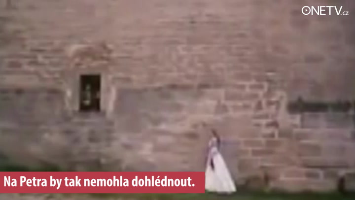 2 velké filmové chyby v pohádce S čerty nejsou žerty: Všimli jste si jich někdy?