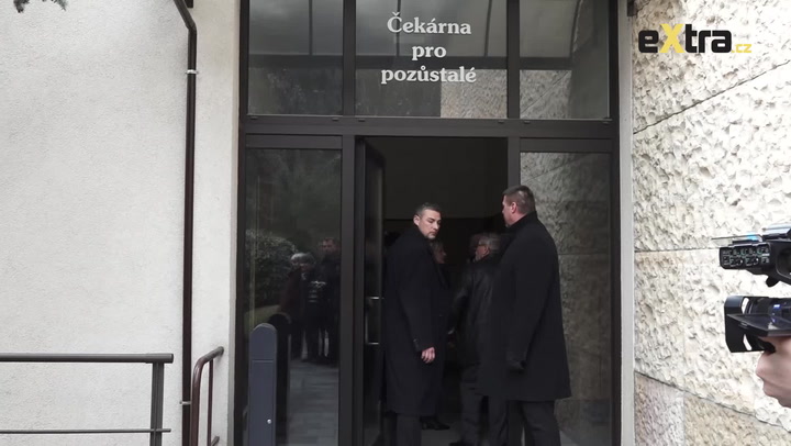 Poslední sbohem: Takhle probíhalo rozloučení s Luďkem Munzarem v kruhu rodinném